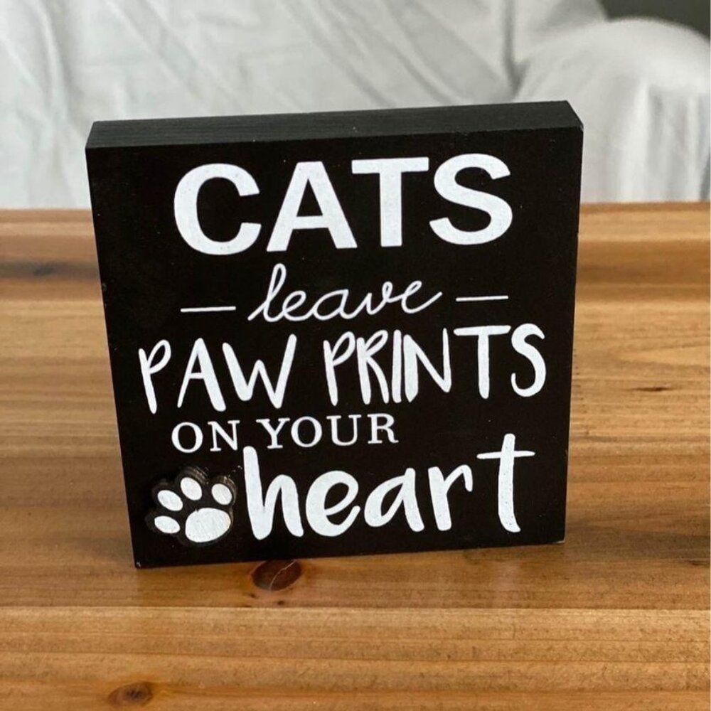 CATS LEAVE PAW PRINTS ON YOUR HEART cat decoration cat lover gift Valentines Day